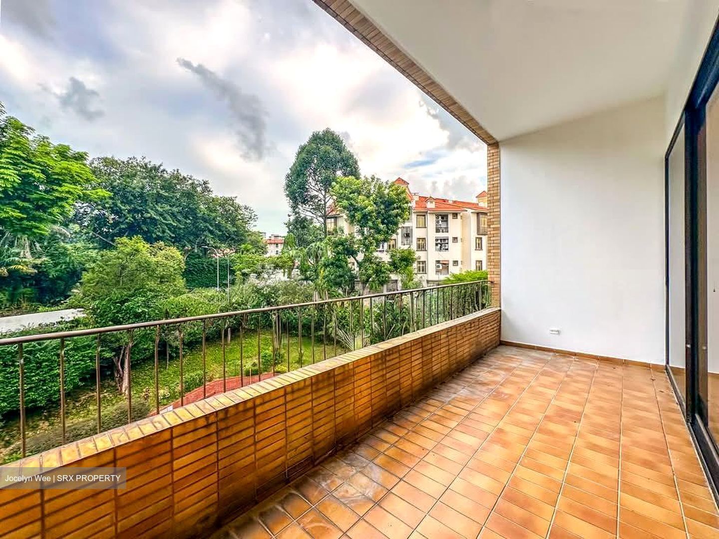 Garden Apartment (D10), Apartment #594177921